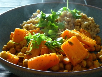 Carrot and chickpea stir-fry with maftoul