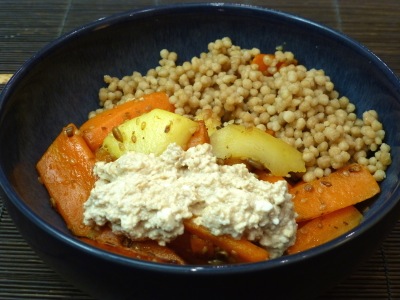 Stir-fried carrots with tofu-hummus and maftoul